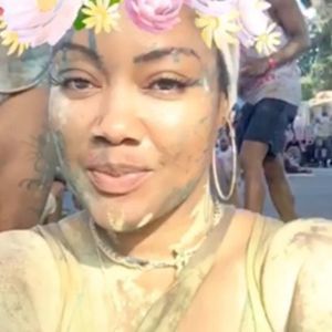 Meet your Posher, Deena